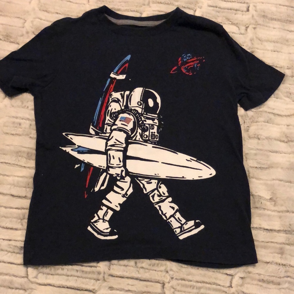 Kids astronauts with surf boards t-shirt